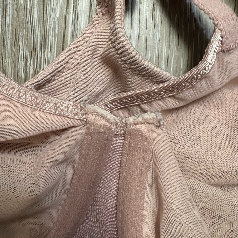 Wacoal Lace Bra in Soft Pink - Picture 5 of 6
